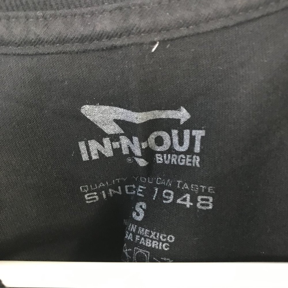 In-N-Out Burger Arizona T-Shirt - Picture 3 of 4